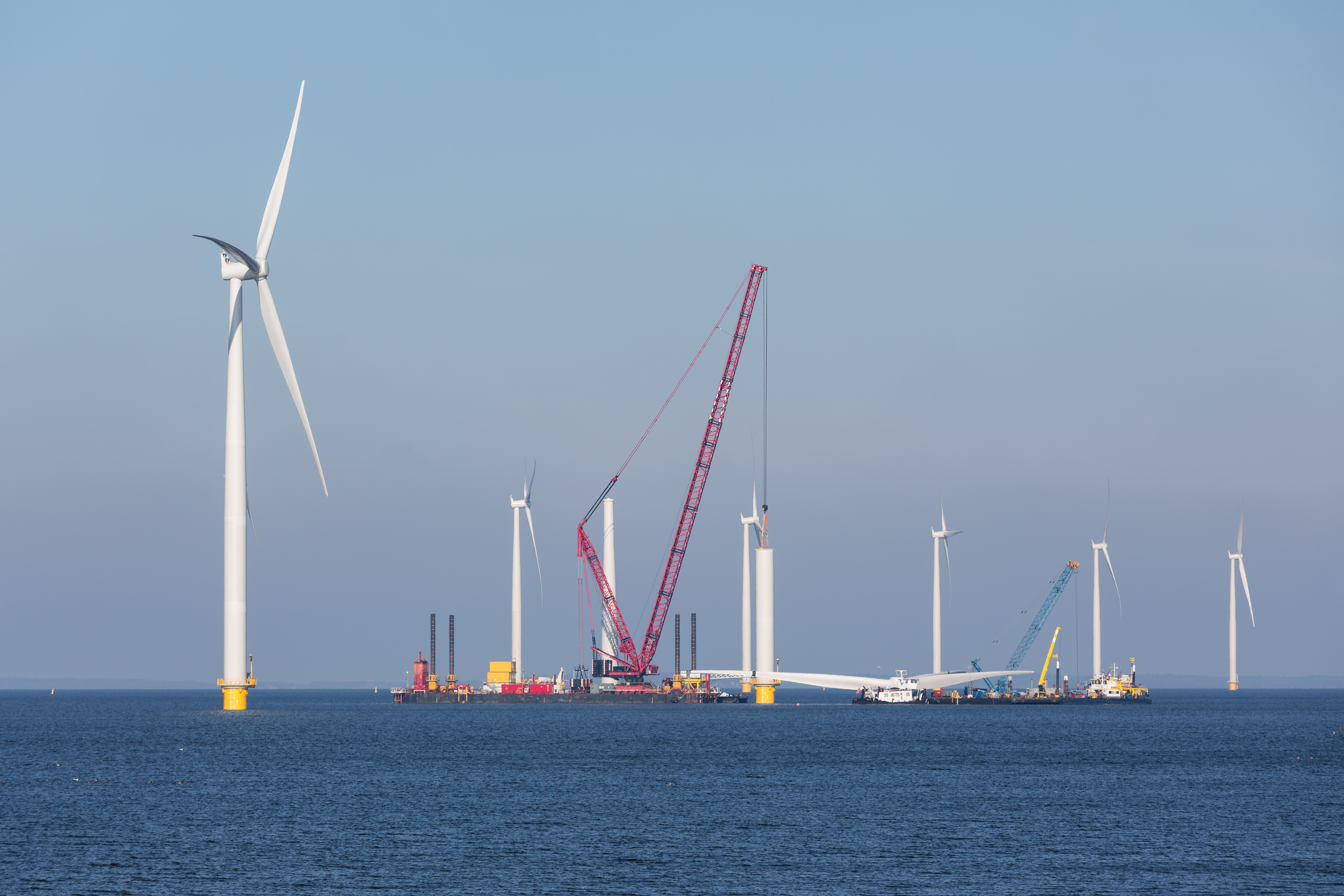 Strong 2023 offshore wind growth as industry sets course for record-breaking decade 